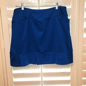 Tail Tennis-Golf-Pickleball skirt with sewn-in shorts. Size Large. Cobalt Blue.